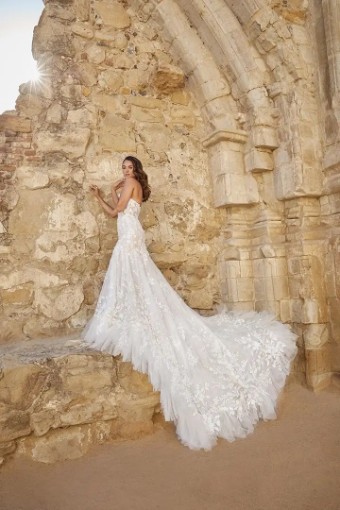 Casablanca Bridal Paulina #0 default Ivory/Nude/Ivory thumbnail