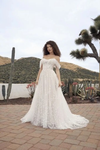 Beloved by Casablanca Calico #0 default Nude/Ivory thumbnail