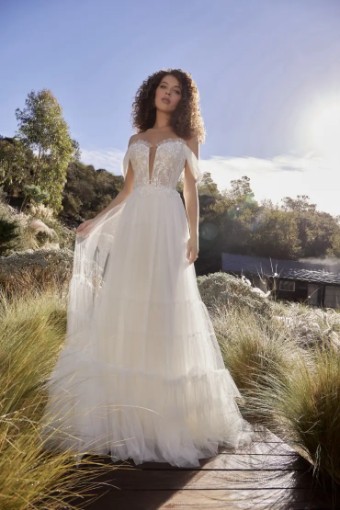 Beloved by Casablanca Cruz #0 default Ivory/Nude/Ivory thumbnail