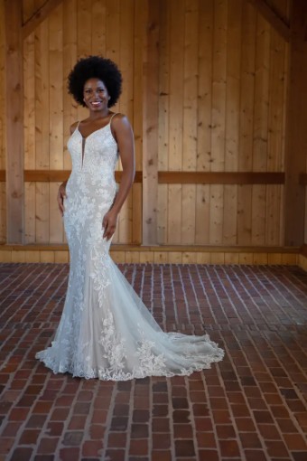 Essense of Australia D3477 #4 default (IVRM-PL) Ivory Lace & Tulle over Rum Gown w Porcelain Tulle Plunge thumbnail