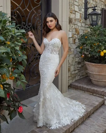Casablanca Bridal Rebekah #1 Ivory/Nude/Ivory thumbnail